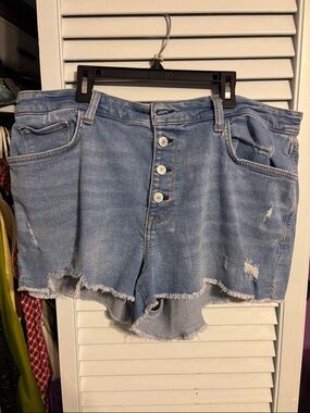 Arizona Jean Company Light Blue Distressed Denim Button-Front Shorts